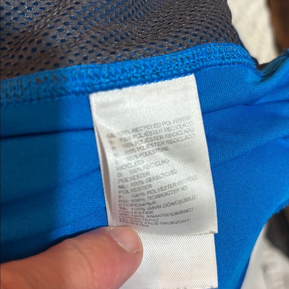 The North Face Men's Two-Tone Blue Tee - Picture 8 of 9